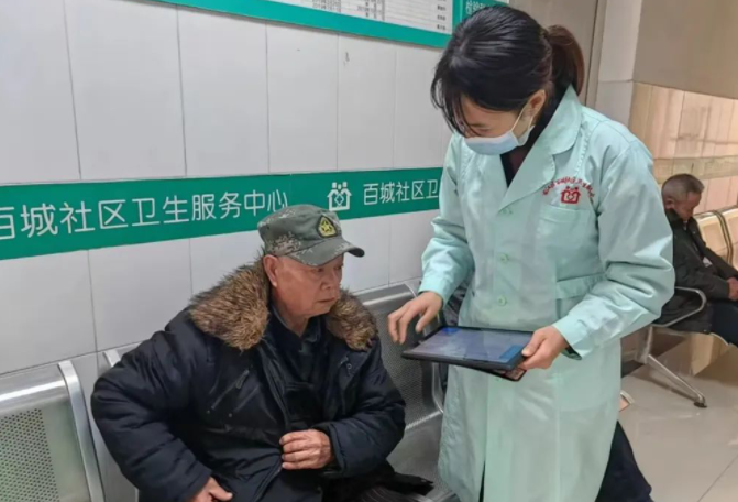 右江宣布告別家醫(yī)簽約紙質(zhì)工作模式，全面推廣漸健家醫(yī)工作站